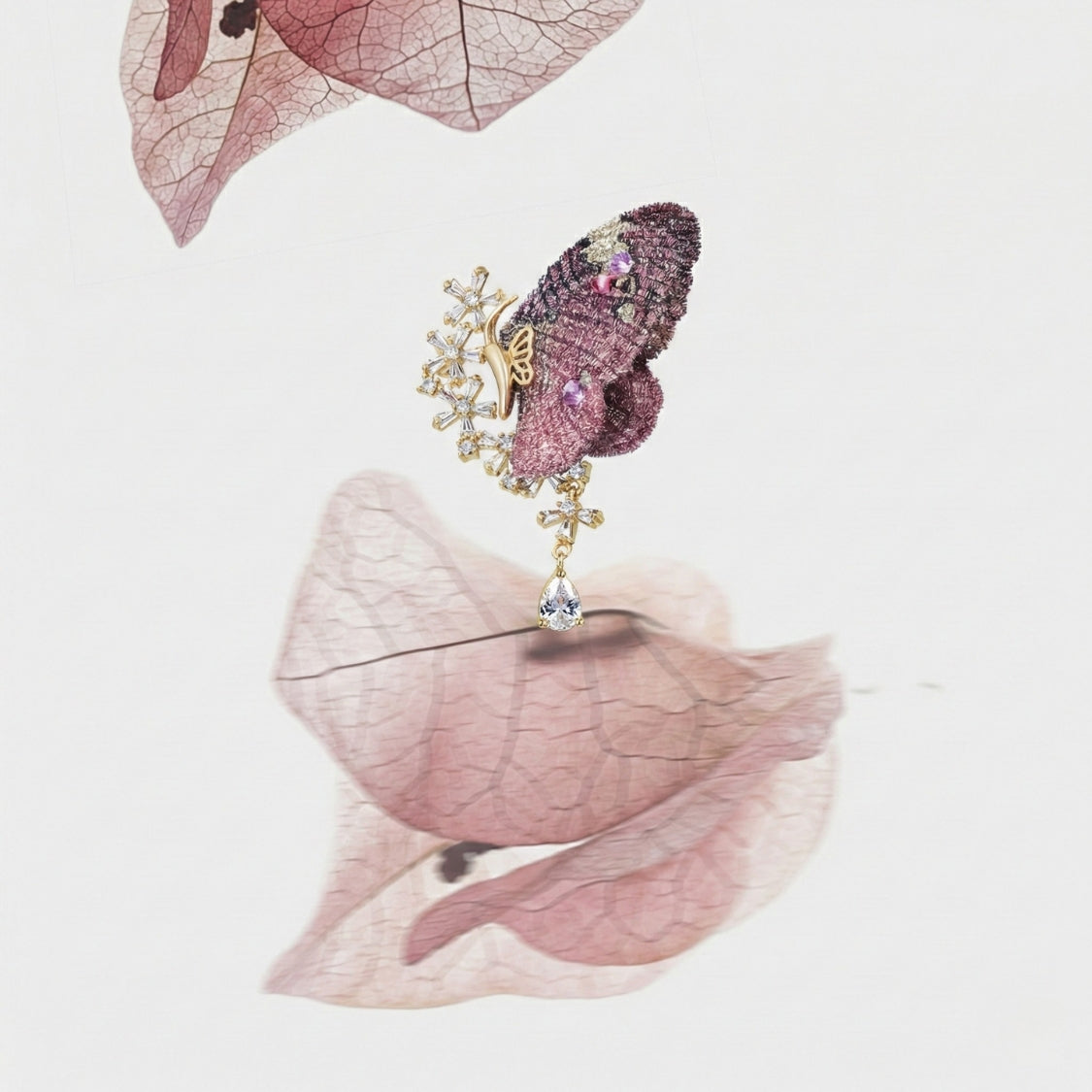 Jardin Gleam Butterfly Brooch