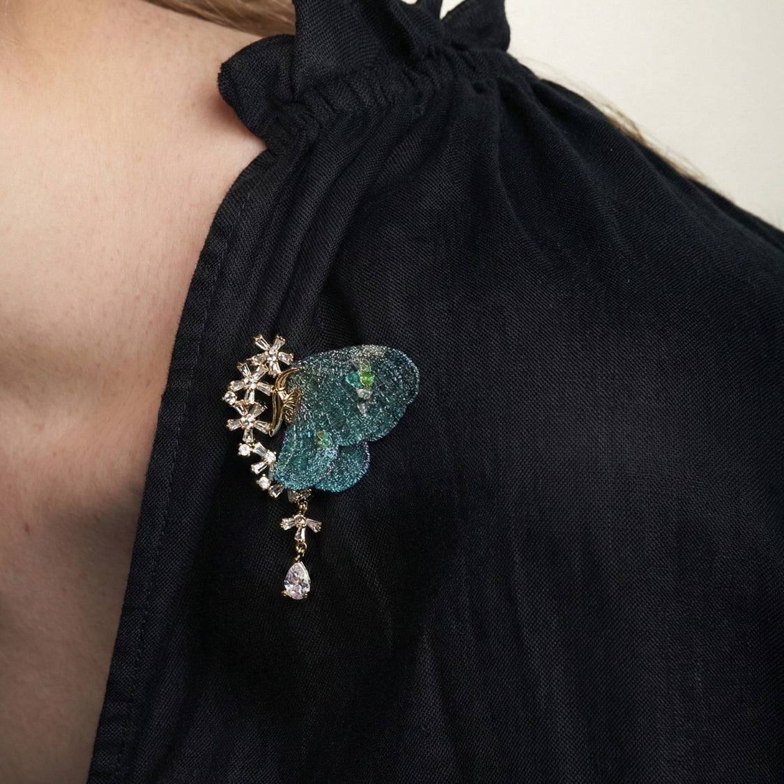 Jardin Gleam Butterfly Brooch