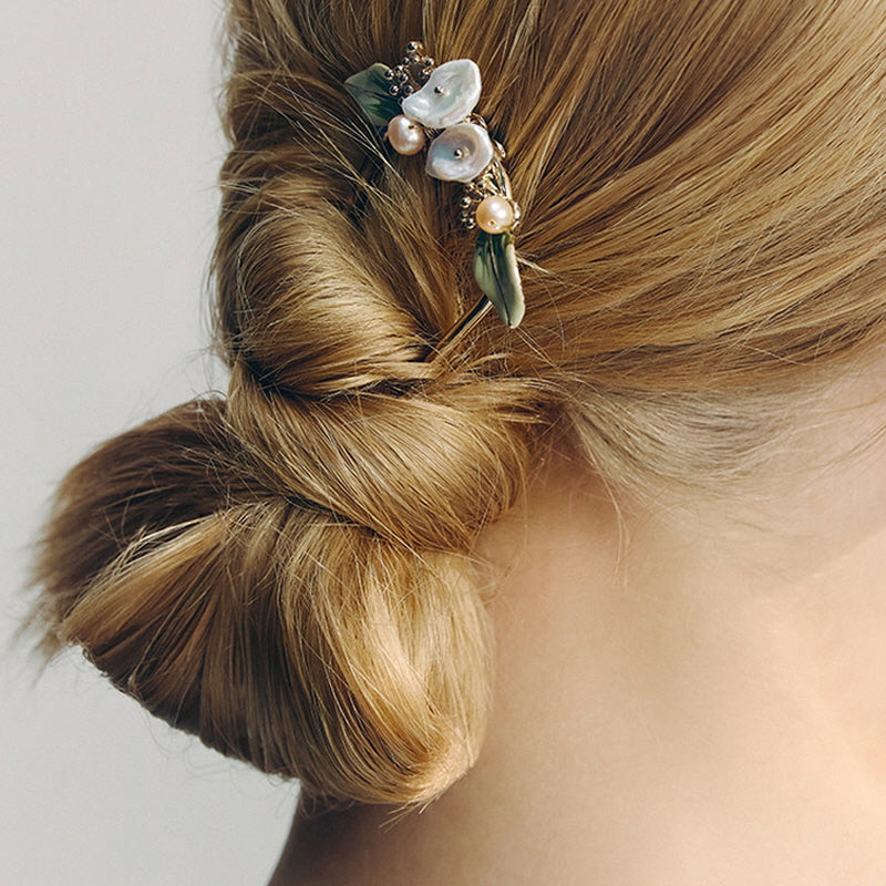 Garden Light Petal Hair Stick