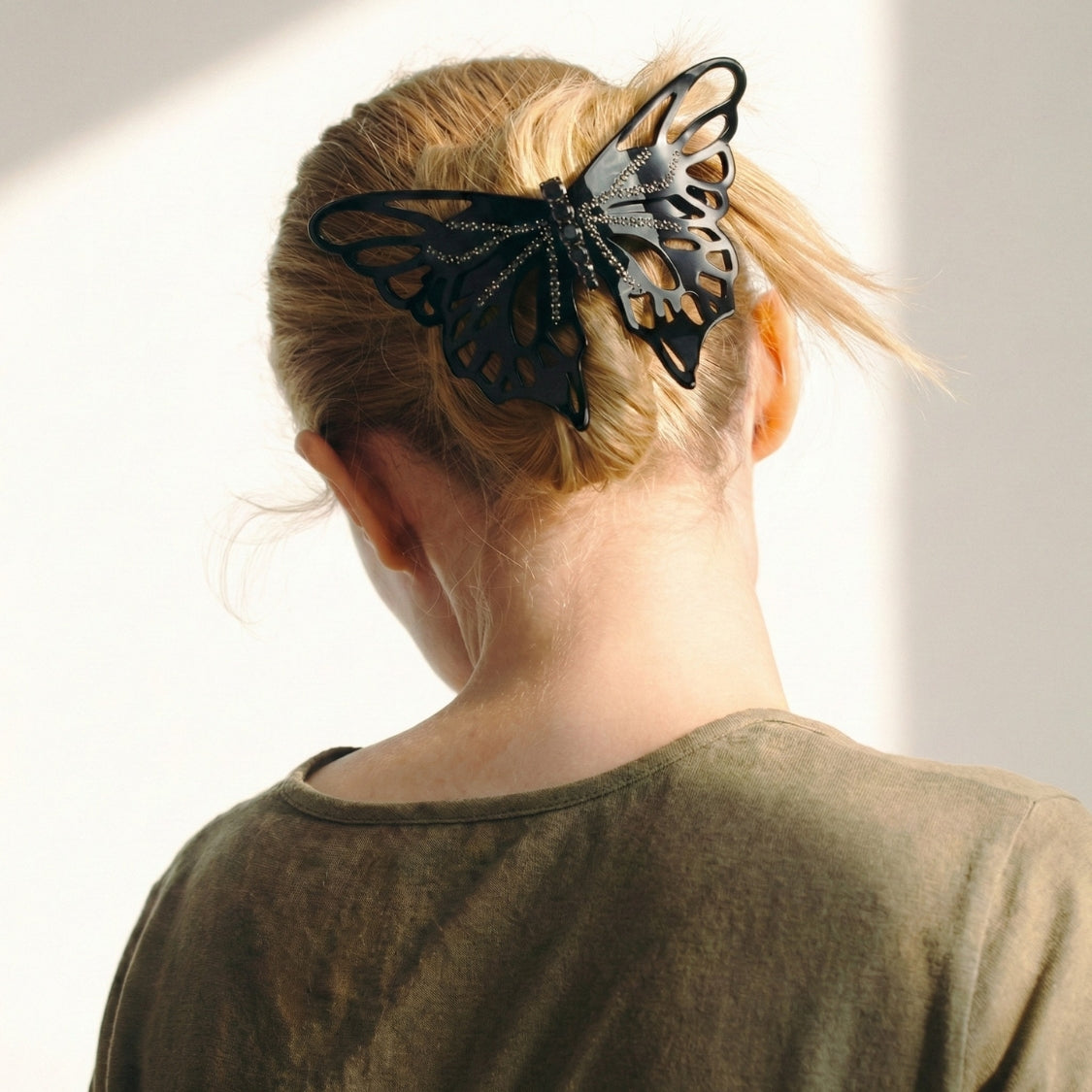 Aveline Aureate Wing Hair Pin