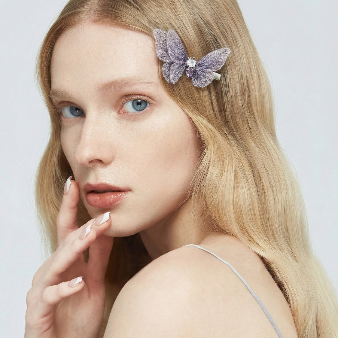 Virelia Lace Butterfly Clip