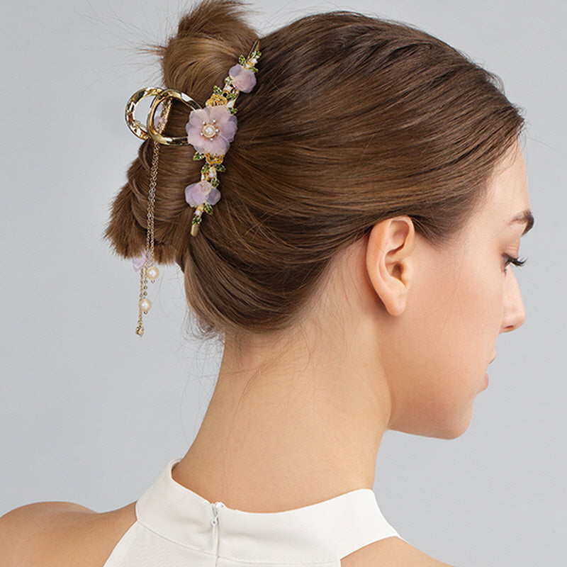 Sakura Pearl Bloom Hair Clip