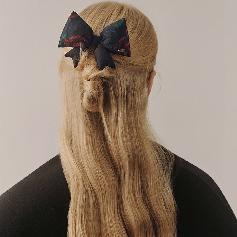 Romantic Noir Hair Stick